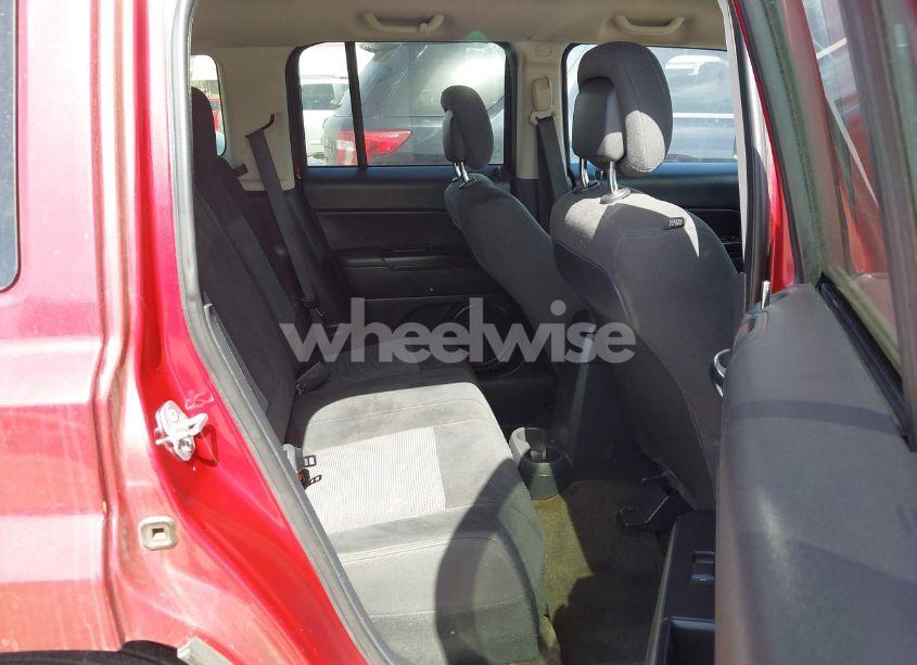 Photo 8 of 2016 Jeep Patriot SPORT (VIN 1C4NJPBA3GD744762)