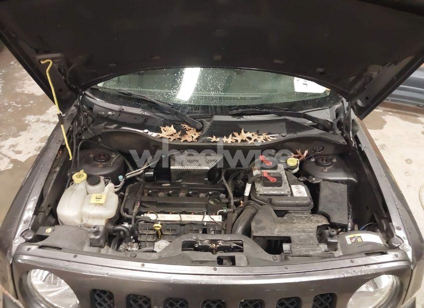 Photo 10 of 2016 Jeep Patriot SPORT (VIN 1C4NJPBA3GD811392)