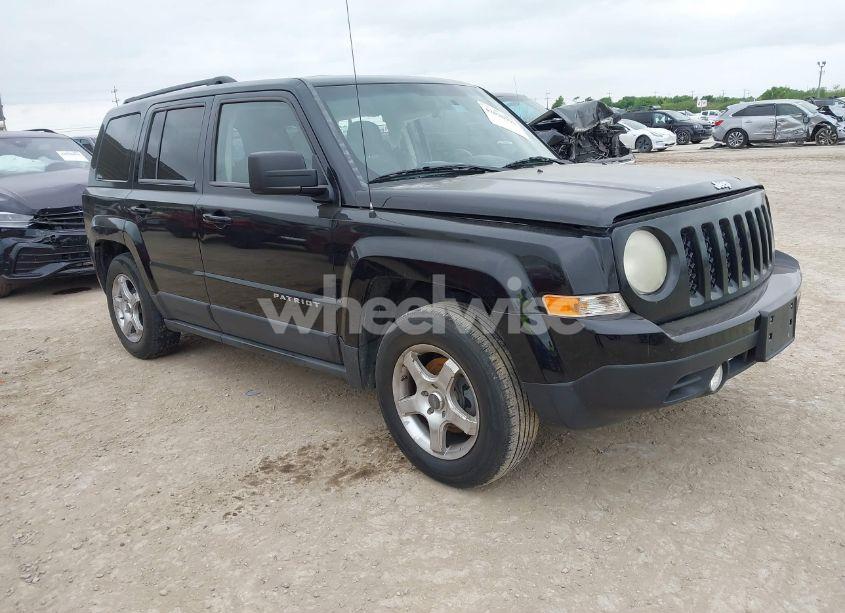 2013 Jeep Patriot SPORT (VIN 1C4NJPBA4DD102031) main photo