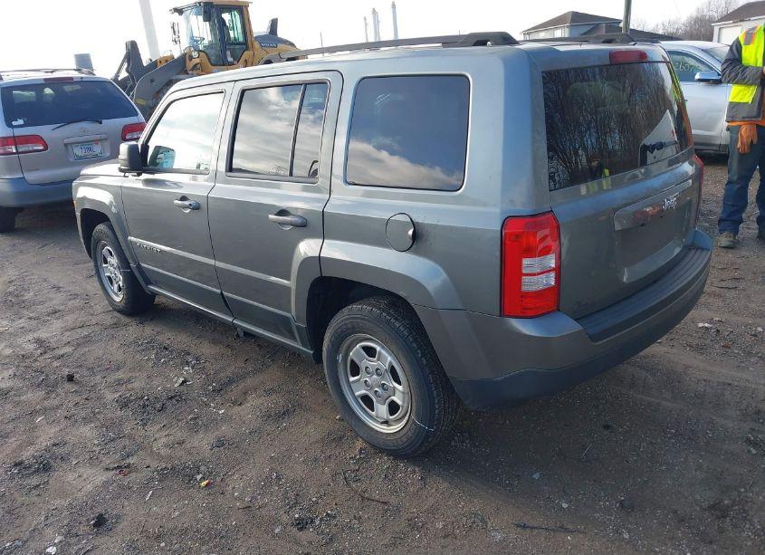 Photo 3 of 2013 Jeep Patriot SPORT (VIN 1C4NJPBA4DD127091)