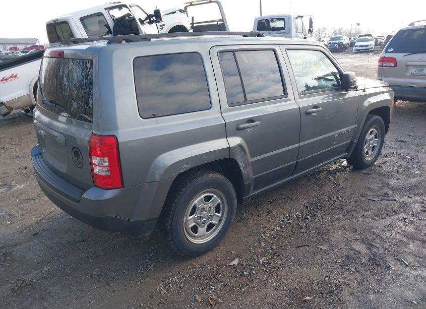 Photo 4 of 2013 Jeep Patriot SPORT (VIN 1C4NJPBA4DD127091)