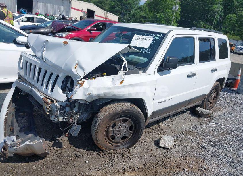 Photo 2 of 2013 Jeep Patriot SPORT (VIN 1C4NJPBA4DD130489)