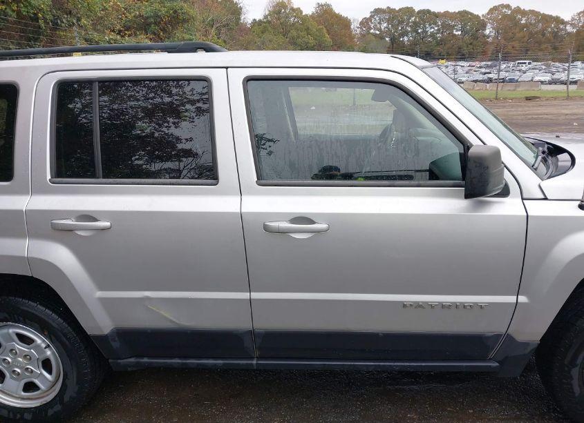 Photo 13 of 2014 Jeep Patriot SPORT (VIN 1C4NJPBA4ED506173)