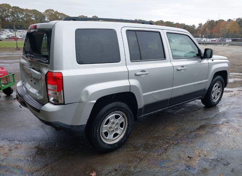 Photo 4 of 2014 Jeep Patriot SPORT (VIN 1C4NJPBA4ED506173)