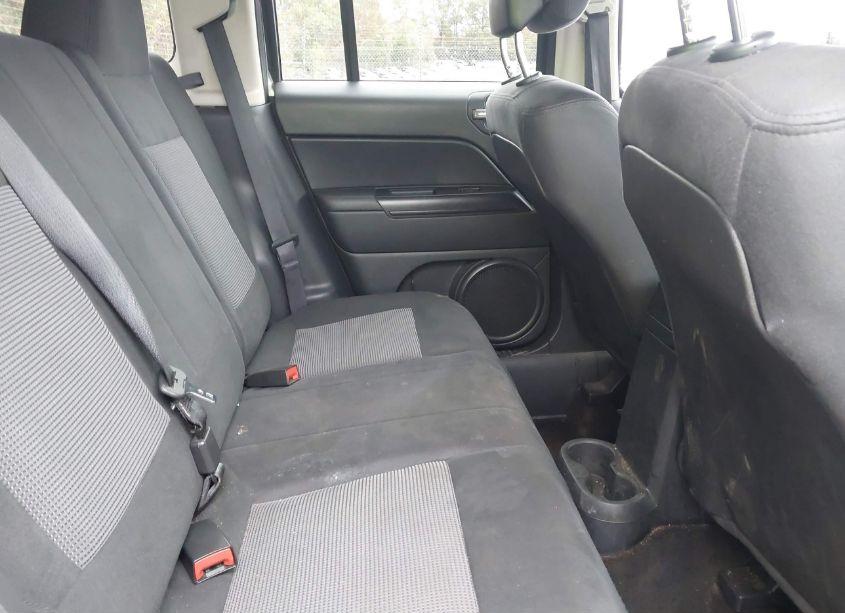 Photo 8 of 2014 Jeep Patriot SPORT (VIN 1C4NJPBA4ED506173)