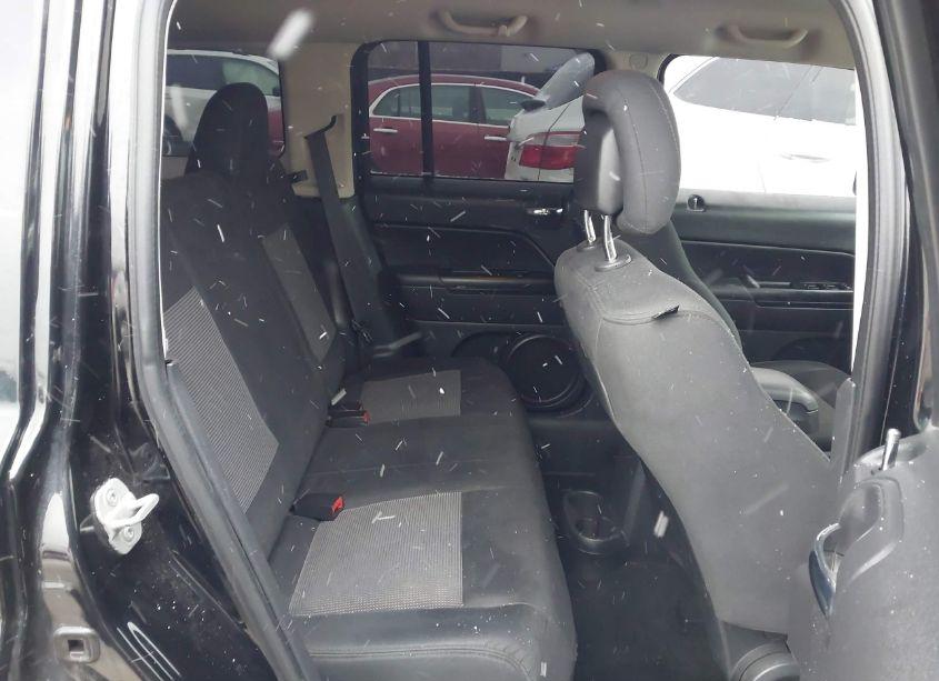 Photo 8 of 2014 Jeep Patriot SPORT (VIN 1C4NJPBA4ED573047)