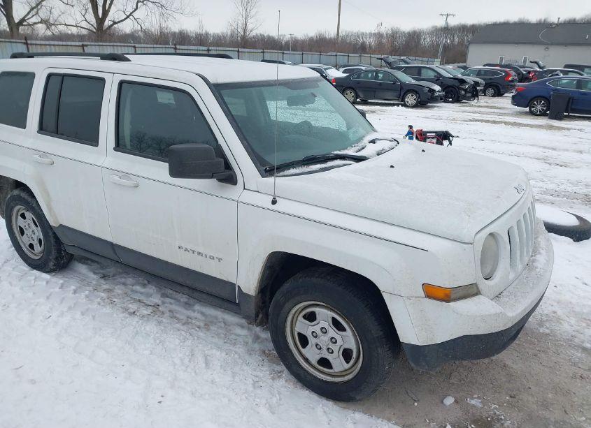 2014 Jeep Patriot SPORT (VIN 1C4NJPBA4ED596036) main photo