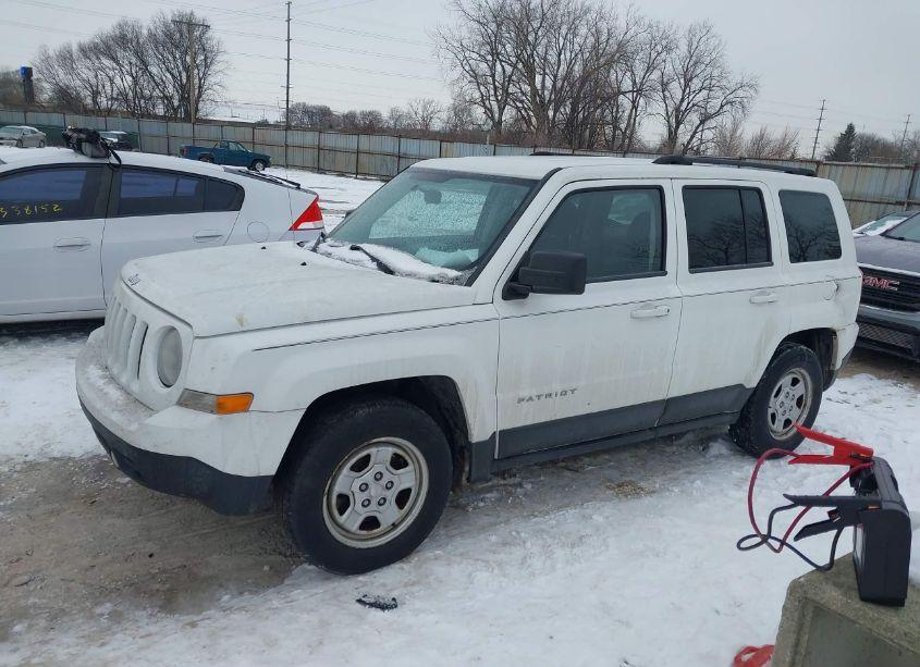 Photo 2 of 2014 Jeep Patriot SPORT (VIN 1C4NJPBA4ED596036)