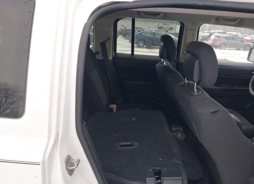 Photo 8 of 2014 Jeep Patriot SPORT (VIN 1C4NJPBA4ED596036)