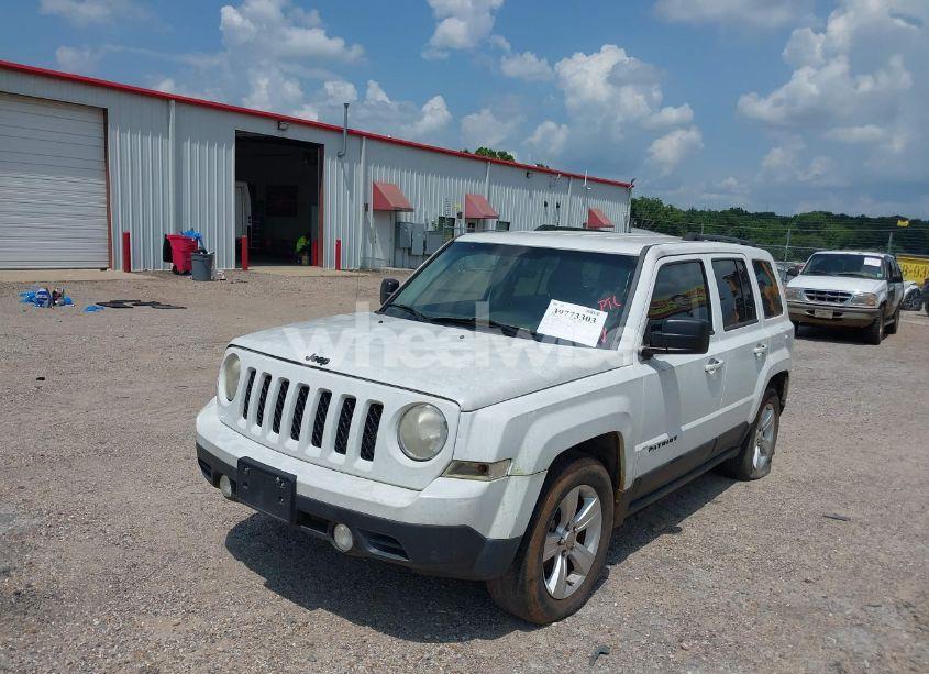 Photo 12 of 2014 Jeep Patriot ALTITUDE (VIN 1C4NJPBA4ED726137)