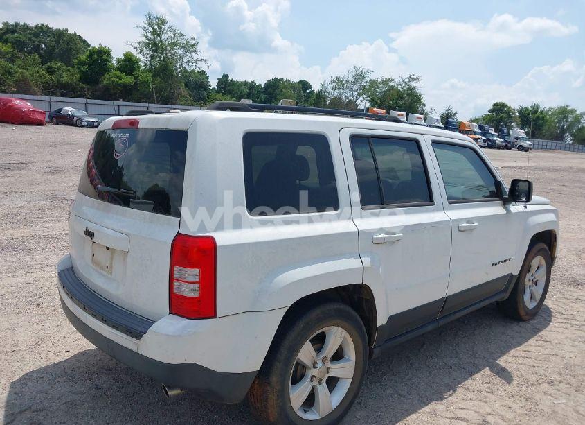 Photo 4 of 2014 Jeep Patriot ALTITUDE (VIN 1C4NJPBA4ED726137)