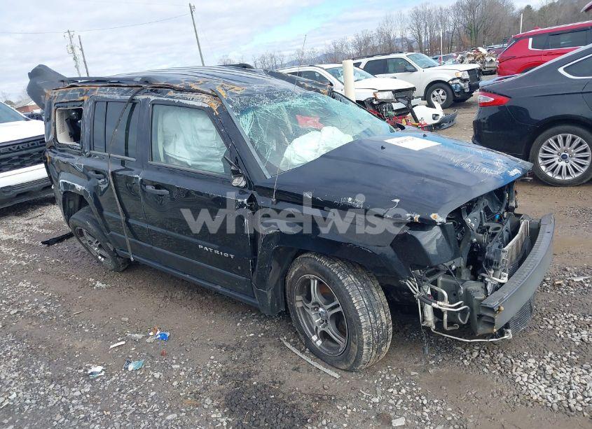 2014 Jeep Patriot SPORT (VIN 1C4NJPBA4ED752513) main photo
