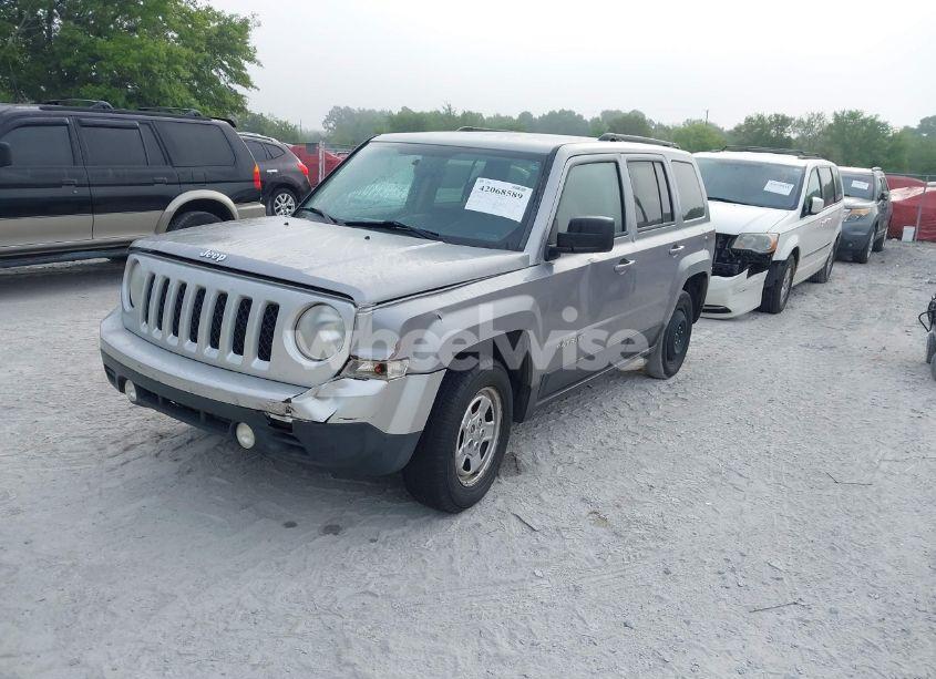 Photo 2 of 2014 Jeep Patriot SPORT (VIN 1C4NJPBA4ED812192)