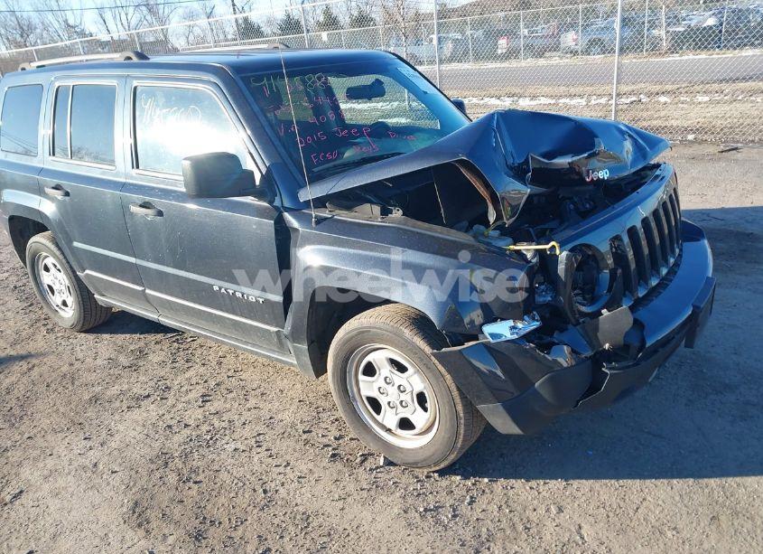 2015 Jeep Patriot SPORT (VIN 1C4NJPBA4FD179243) main photo