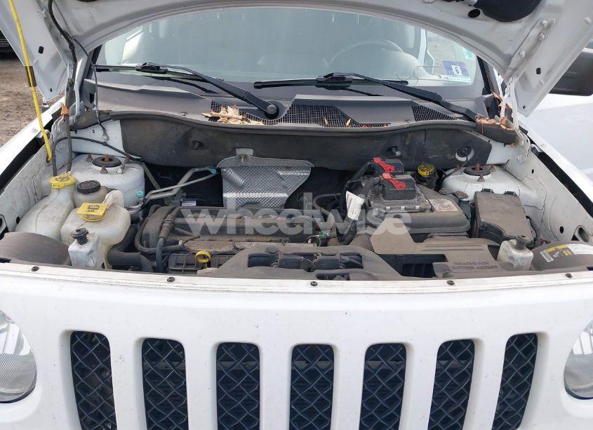 Photo 10 of 2015 Jeep Patriot ALTITUDE EDITION (VIN 1C4NJPBA4FD350685)