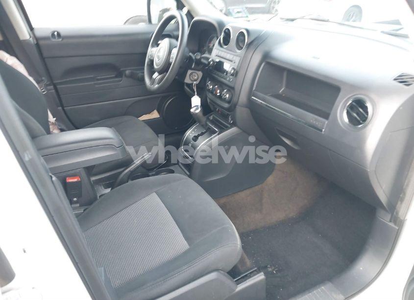 Photo 5 of 2015 Jeep Patriot ALTITUDE EDITION (VIN 1C4NJPBA4FD350685)