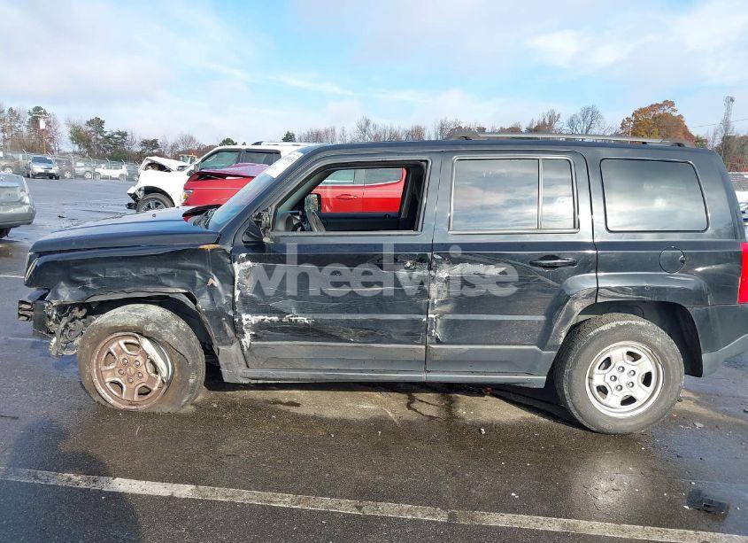 Photo 14 of 2016 Jeep Patriot SPORT (VIN 1C4NJPBA4GD693434)