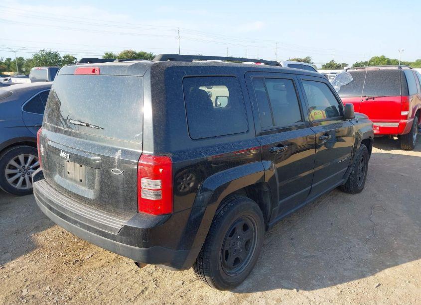 Photo 4 of 2012 Jeep Patriot SPORT (VIN 1C4NJPBA5CD684493)