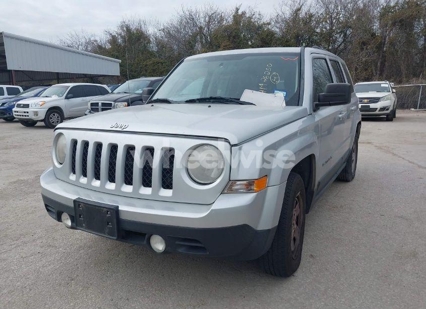 Photo 2 of 2013 Jeep Patriot SPORT (VIN 1C4NJPBA5DD245733)