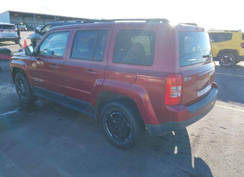 Photo 3 of 2014 Jeep Patriot SPORT (VIN 1C4NJPBA5ED596112)