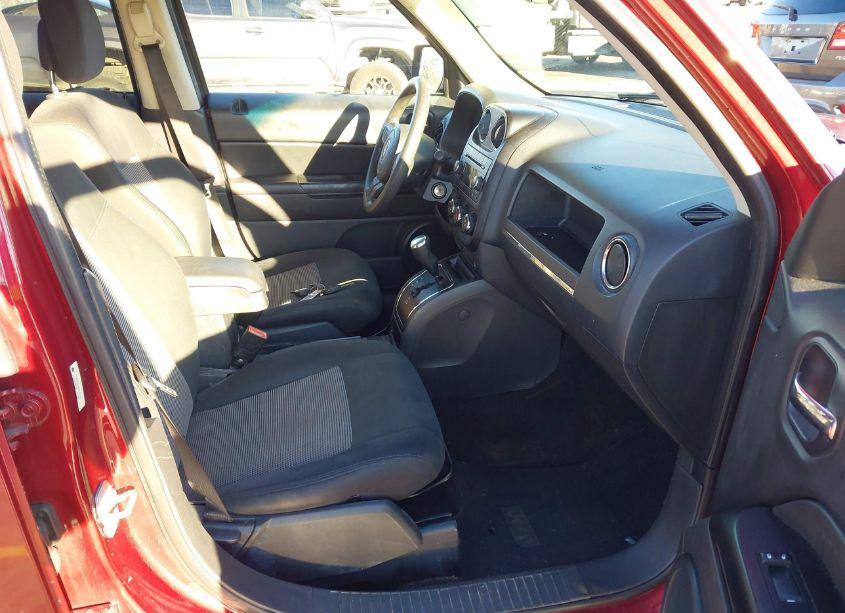 Photo 5 of 2014 Jeep Patriot SPORT (VIN 1C4NJPBA5ED596112)