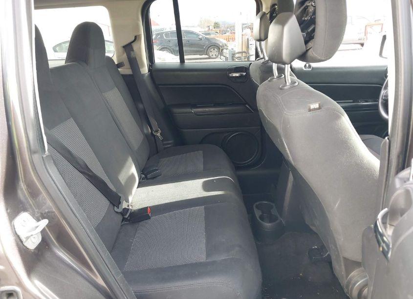 Photo 8 of 2014 Jeep Patriot SPORT (VIN 1C4NJPBA5ED779560)