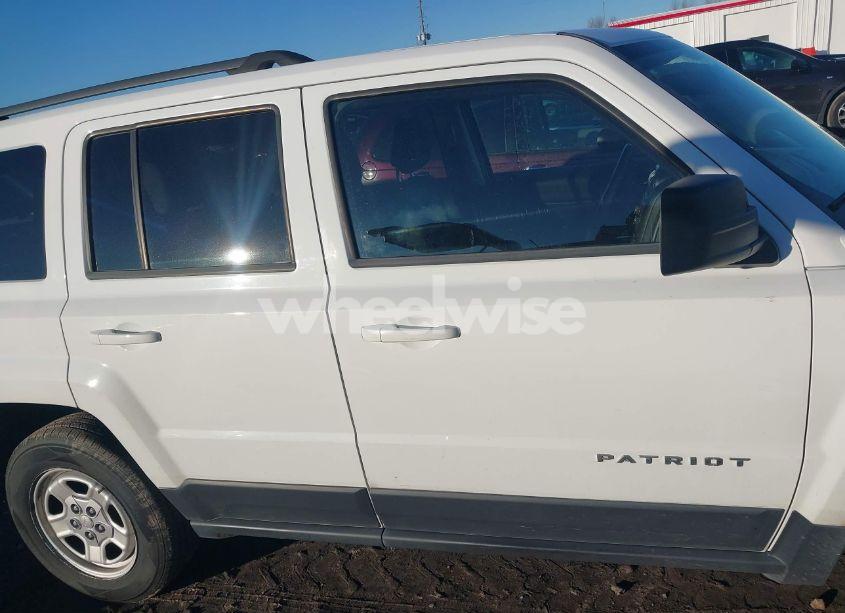 Photo 13 of 2014 Jeep Patriot SPORT (VIN 1C4NJPBA5ED801279)