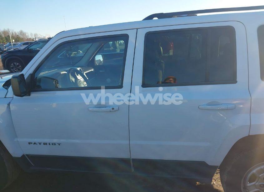 Photo 14 of 2014 Jeep Patriot SPORT (VIN 1C4NJPBA5ED801279)