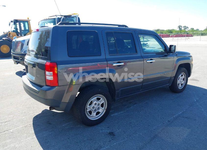 Photo 4 of 2014 Jeep Patriot SPORT (VIN 1C4NJPBA5ED842849)