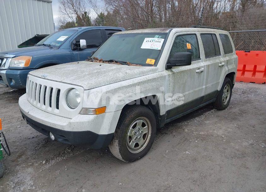 Photo 2 of 2015 Jeep Patriot SPORT (VIN 1C4NJPBA5FD285488)