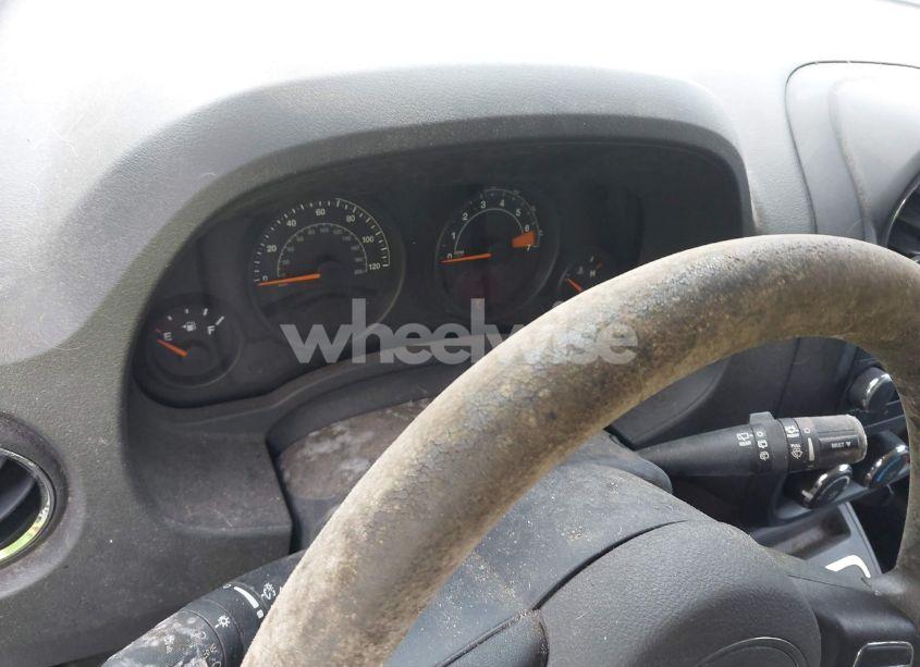 Photo 7 of 2015 Jeep Patriot SPORT (VIN 1C4NJPBA5FD285488)