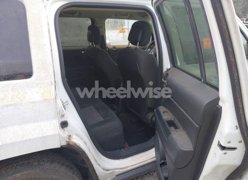 Photo 8 of 2015 Jeep Patriot SPORT (VIN 1C4NJPBA5FD285488)