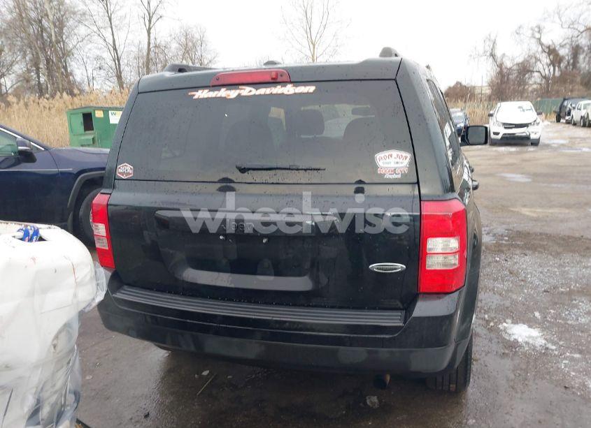 Photo 16 of 2015 Jeep Patriot ALTITUDE EDITION (VIN 1C4NJPBA5FD380102)