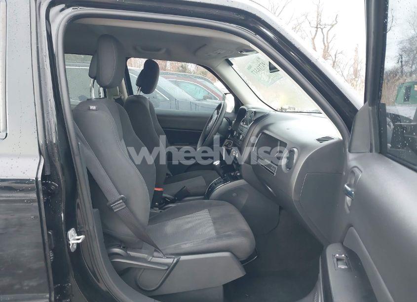 Photo 5 of 2015 Jeep Patriot ALTITUDE EDITION (VIN 1C4NJPBA5FD380102)