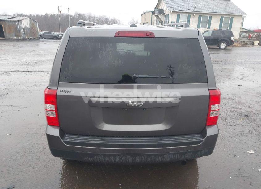Photo 16 of 2016 Jeep Patriot SPORT (VIN 1C4NJPBA5GD528556)