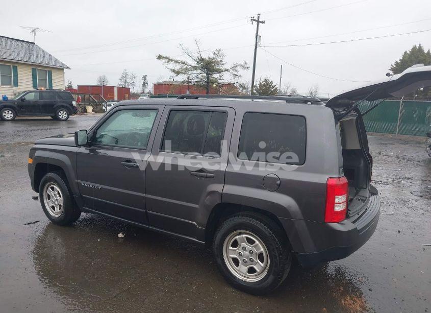 Photo 3 of 2016 Jeep Patriot SPORT (VIN 1C4NJPBA5GD528556)