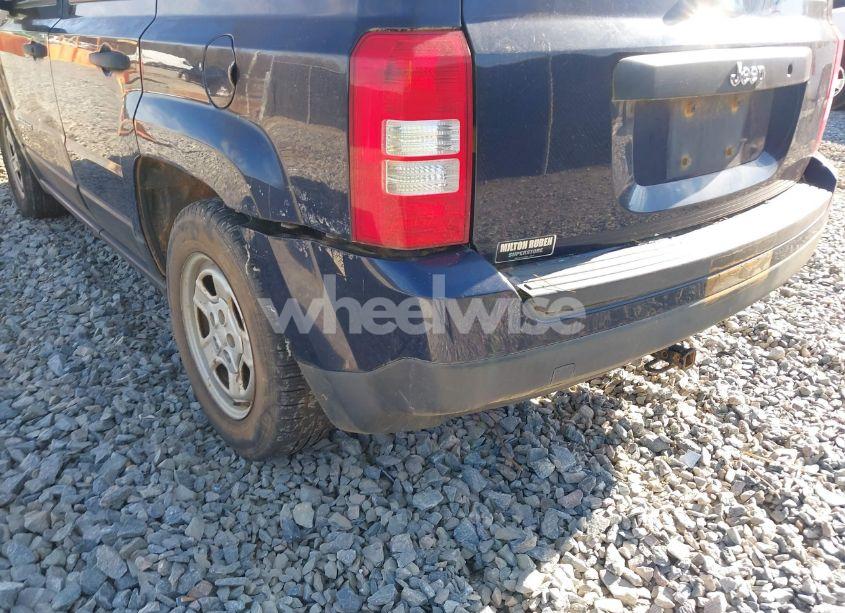 Photo 12 of 2016 Jeep Patriot SPORT (VIN 1C4NJPBA5GD628639)