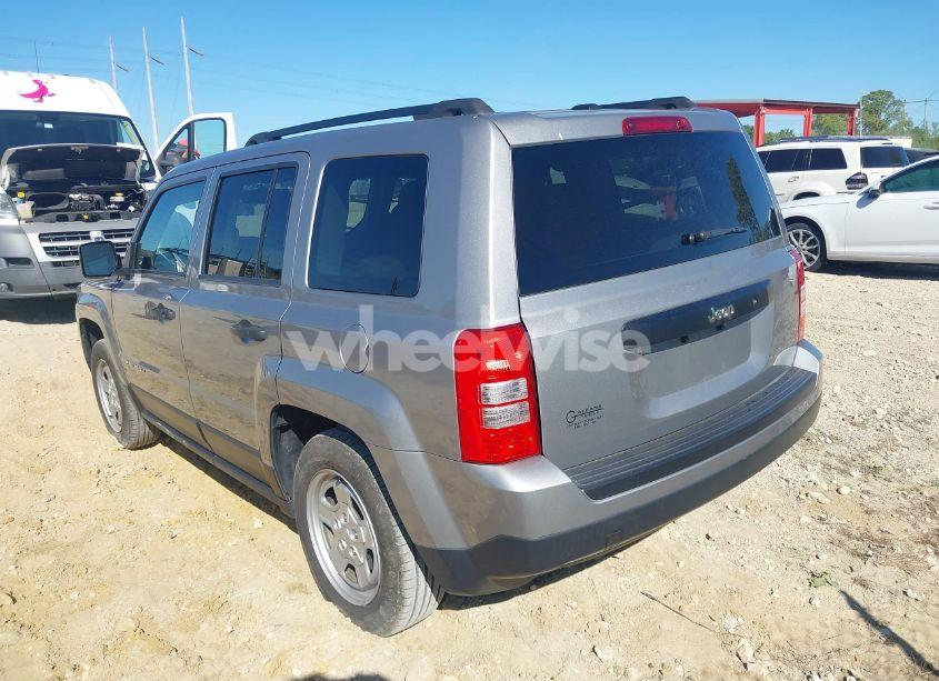Photo 3 of 2016 Jeep Patriot SPORT (VIN 1C4NJPBA5GD656361)