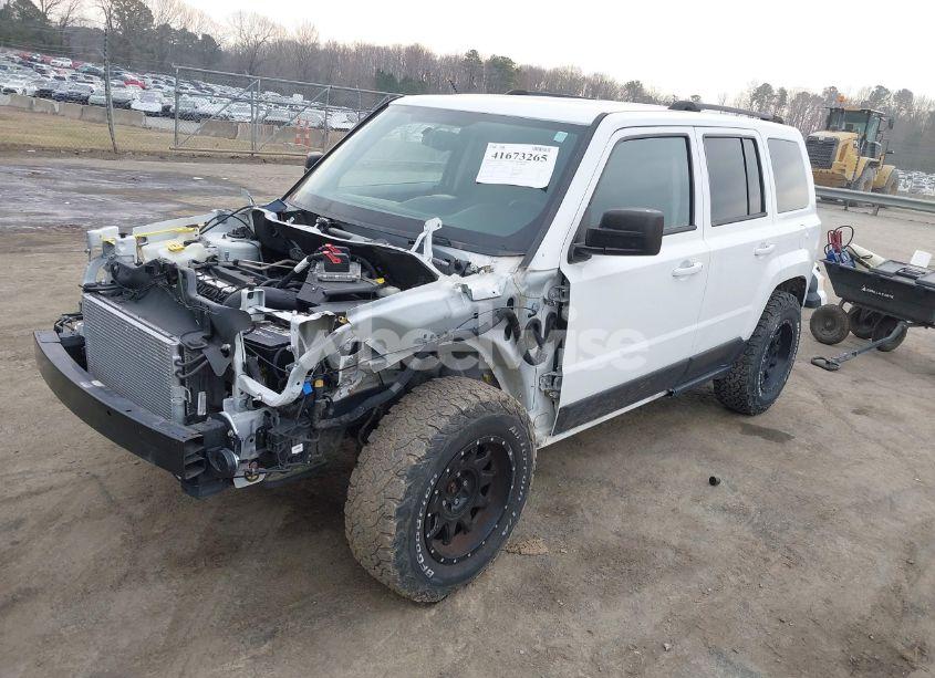 Photo 2 of 2016 Jeep Patriot SPORT (VIN 1C4NJPBA5GD700309)