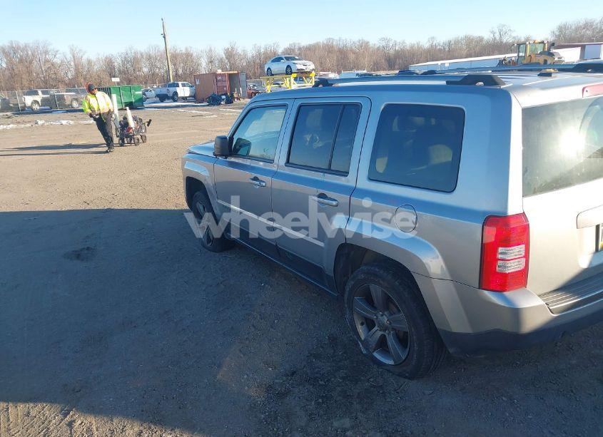 Photo 3 of 2016 Jeep Patriot SPORT SE (VIN 1C4NJPBA5GD738350)