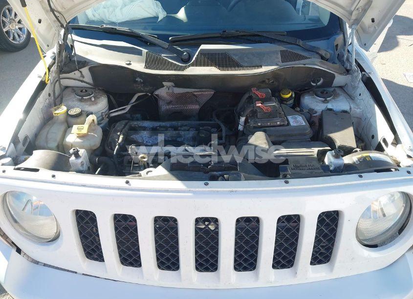 Photo 10 of 2016 Jeep Patriot SPORT (VIN 1C4NJPBA5GD747324)