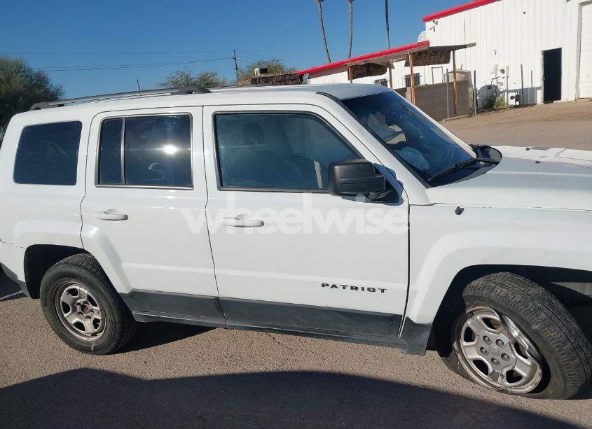 Photo 13 of 2016 Jeep Patriot SPORT (VIN 1C4NJPBA5GD747324)