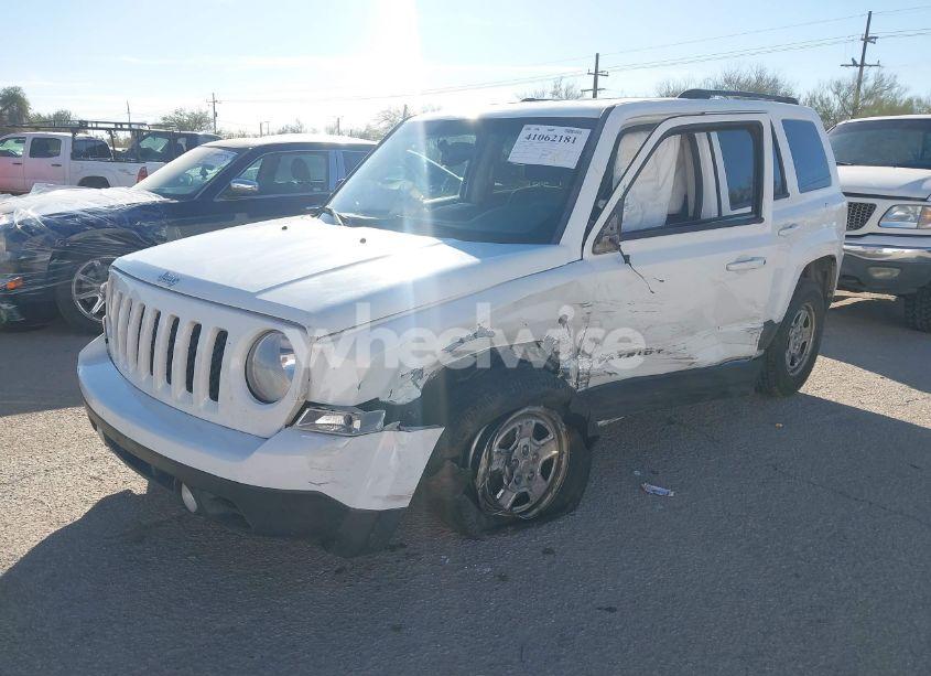 Photo 2 of 2016 Jeep Patriot SPORT (VIN 1C4NJPBA5GD747324)