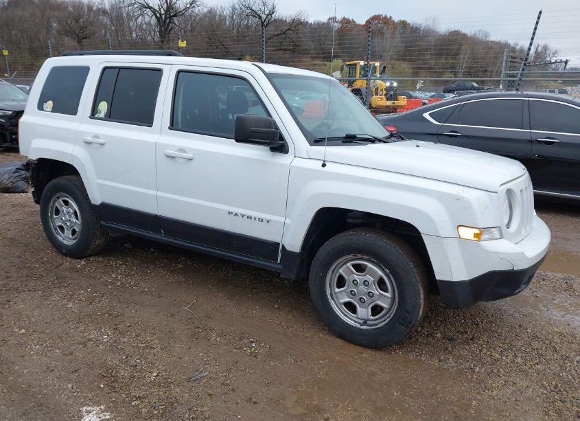 2017 Jeep Patriot SPORT FWD (VIN 1C4NJPBA5HD140440) main photo