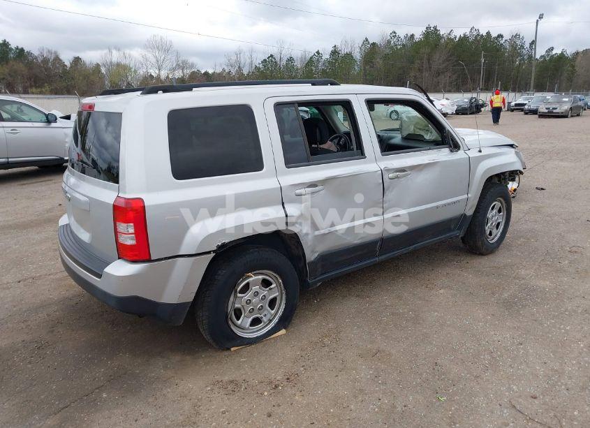 Photo 4 of 2012 Jeep Patriot SPORT (VIN 1C4NJPBA6CD632452)