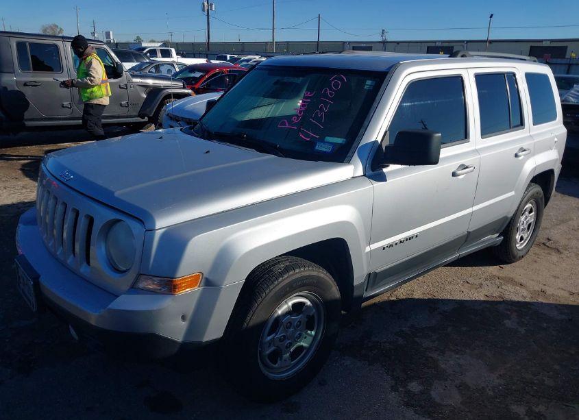 Photo 2 of 2013 Jeep Patriot SPORT (VIN 1C4NJPBA6DD191357)