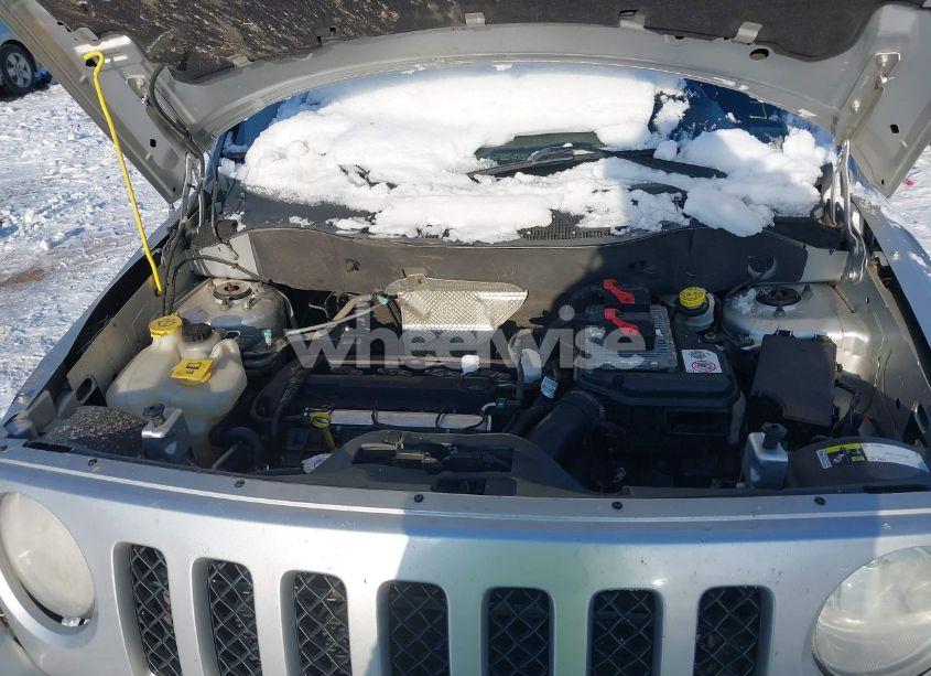 Photo 10 of 2014 Jeep Patriot SPORT (VIN 1C4NJPBA6ED601205)