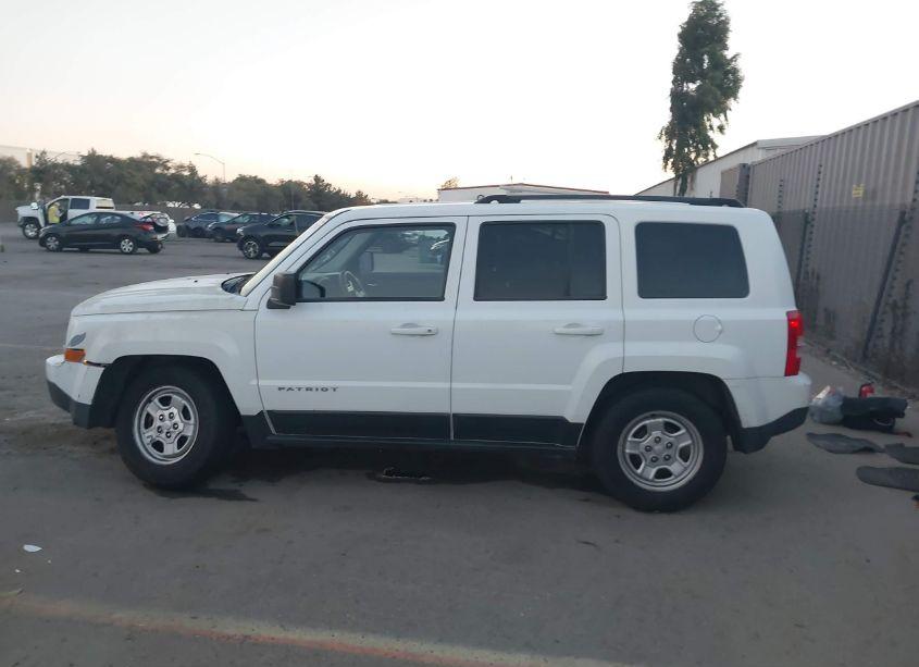Photo 14 of 2014 Jeep Patriot SPORT (VIN 1C4NJPBA6ED749595)