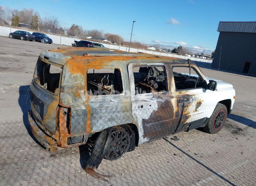 Photo 4 of 2014 Jeep Patriot SPORT (VIN 1C4NJPBA6ED849356)