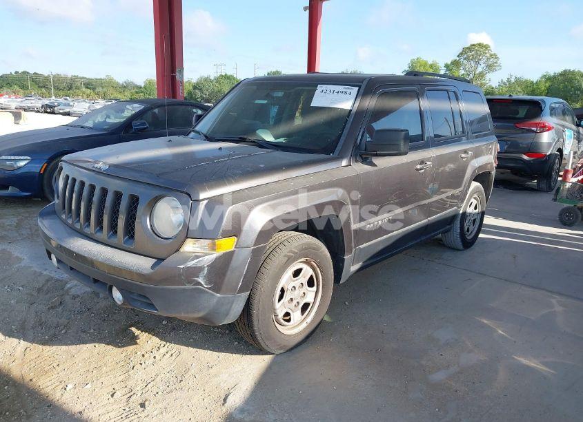 Photo 2 of 2014 Jeep Patriot SPORT (VIN 1C4NJPBA6ED881532)